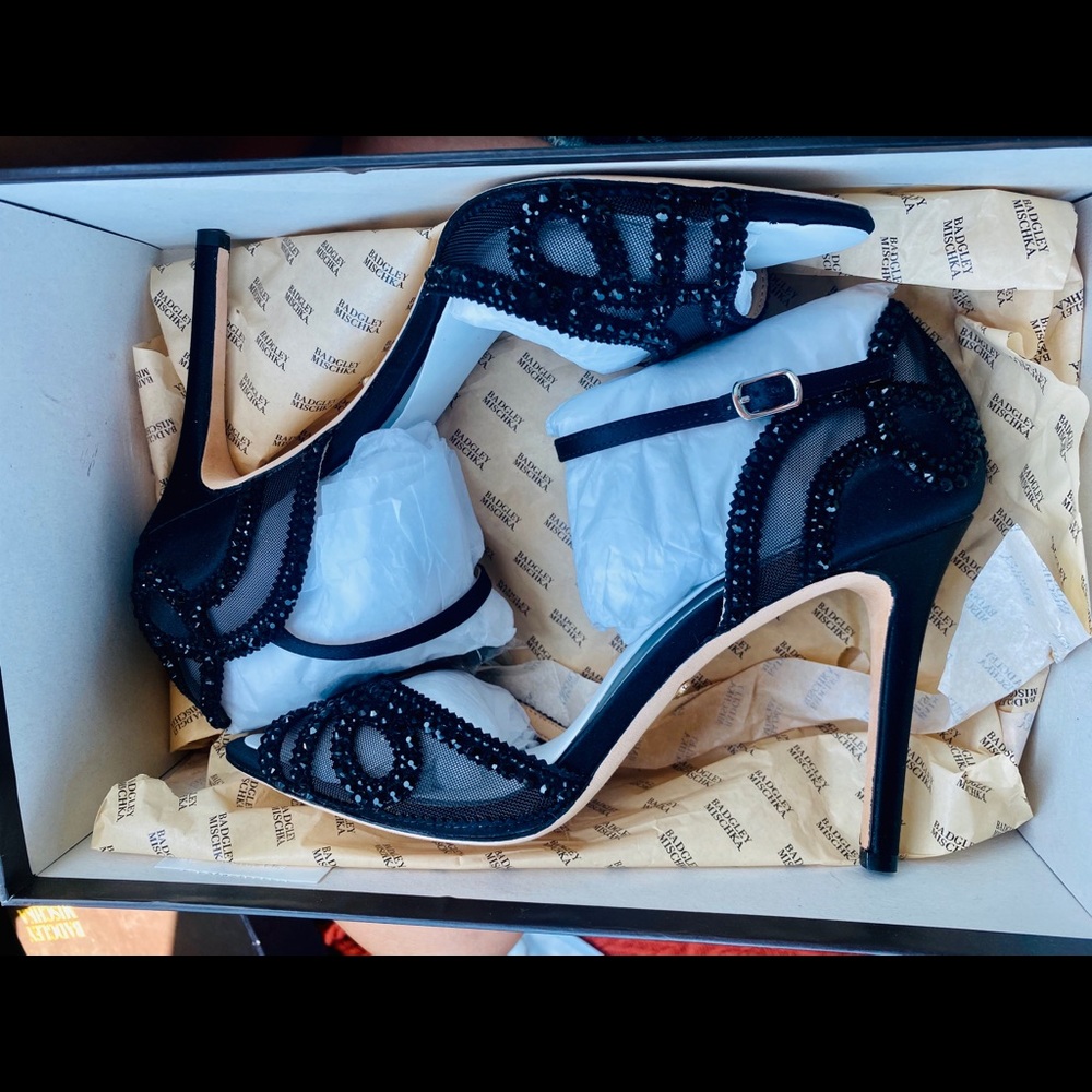 BADGLEY MISCHKA HEELS IN BLACK WITH RHINESTONES - Picture 6 of 6